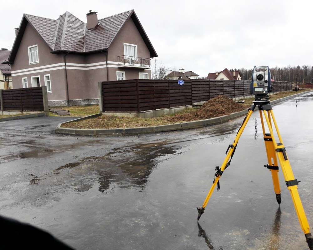 Поиск подземных коммуникаций